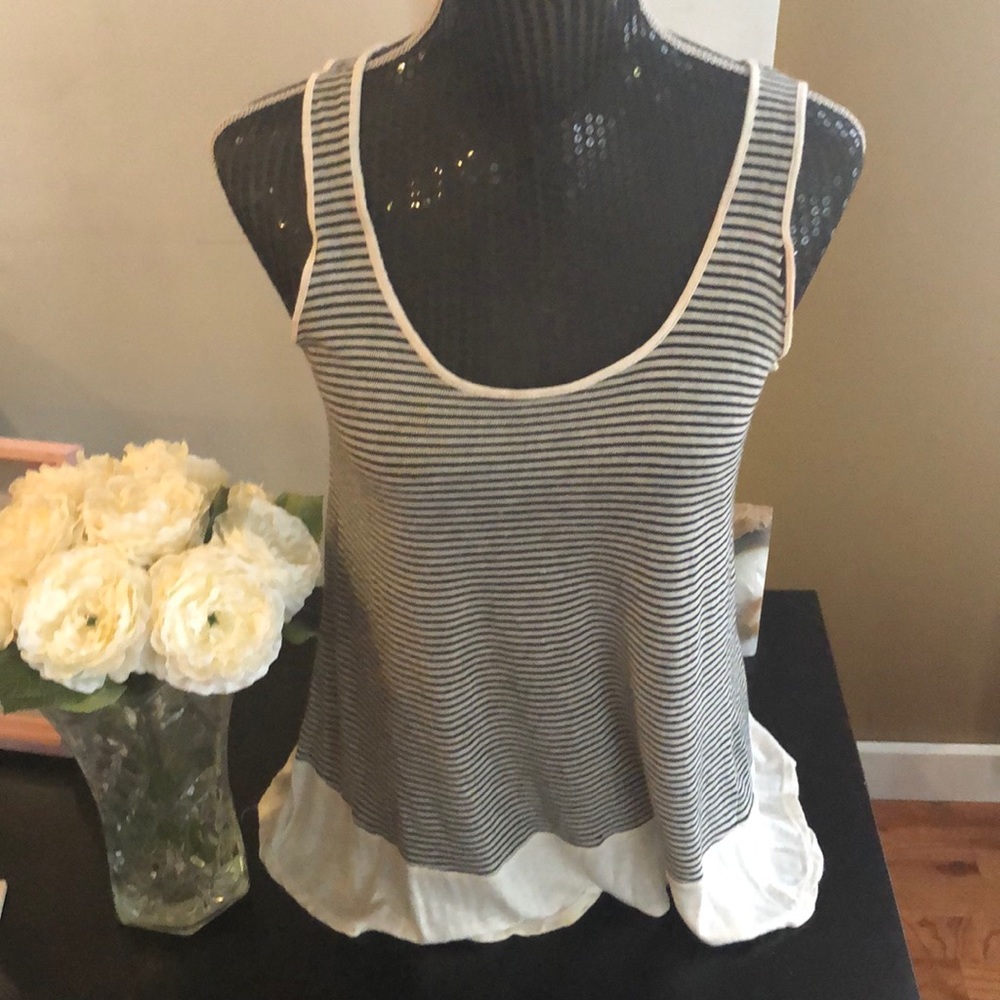 scoop neck tank